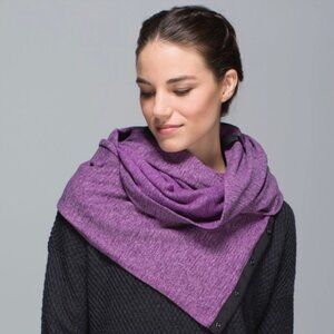 Lululemon Athletica Vinyasa Snap Scarf Wrap Heathered Purple Black